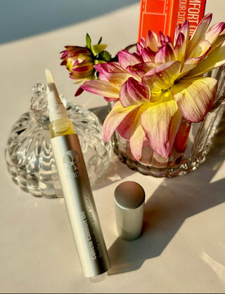 Natural Cuticle Oil in a click pen